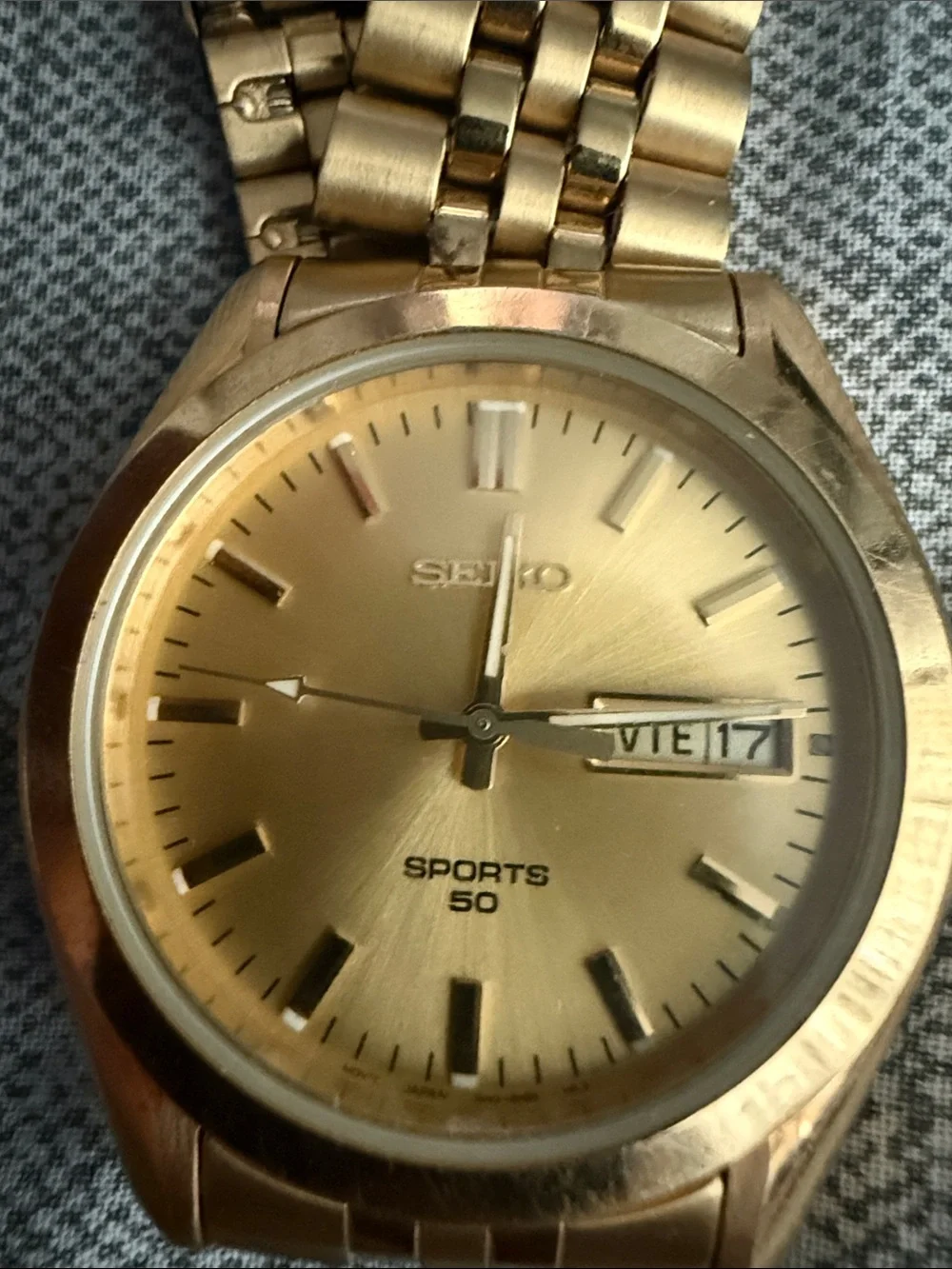 Vintage Seiko Gold Tone Day Date Watch 7N43-8A39